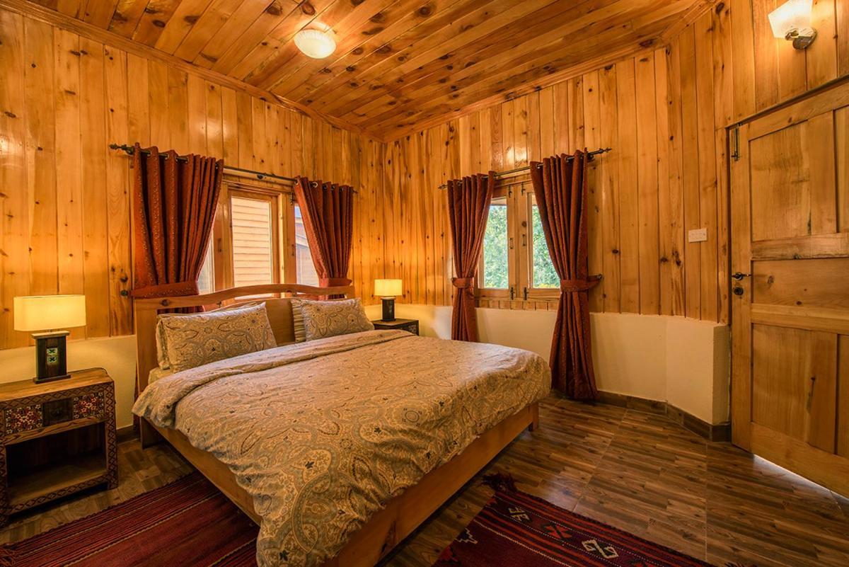Arcadian Sprucewoods Hotel Shogran Exterior photo
